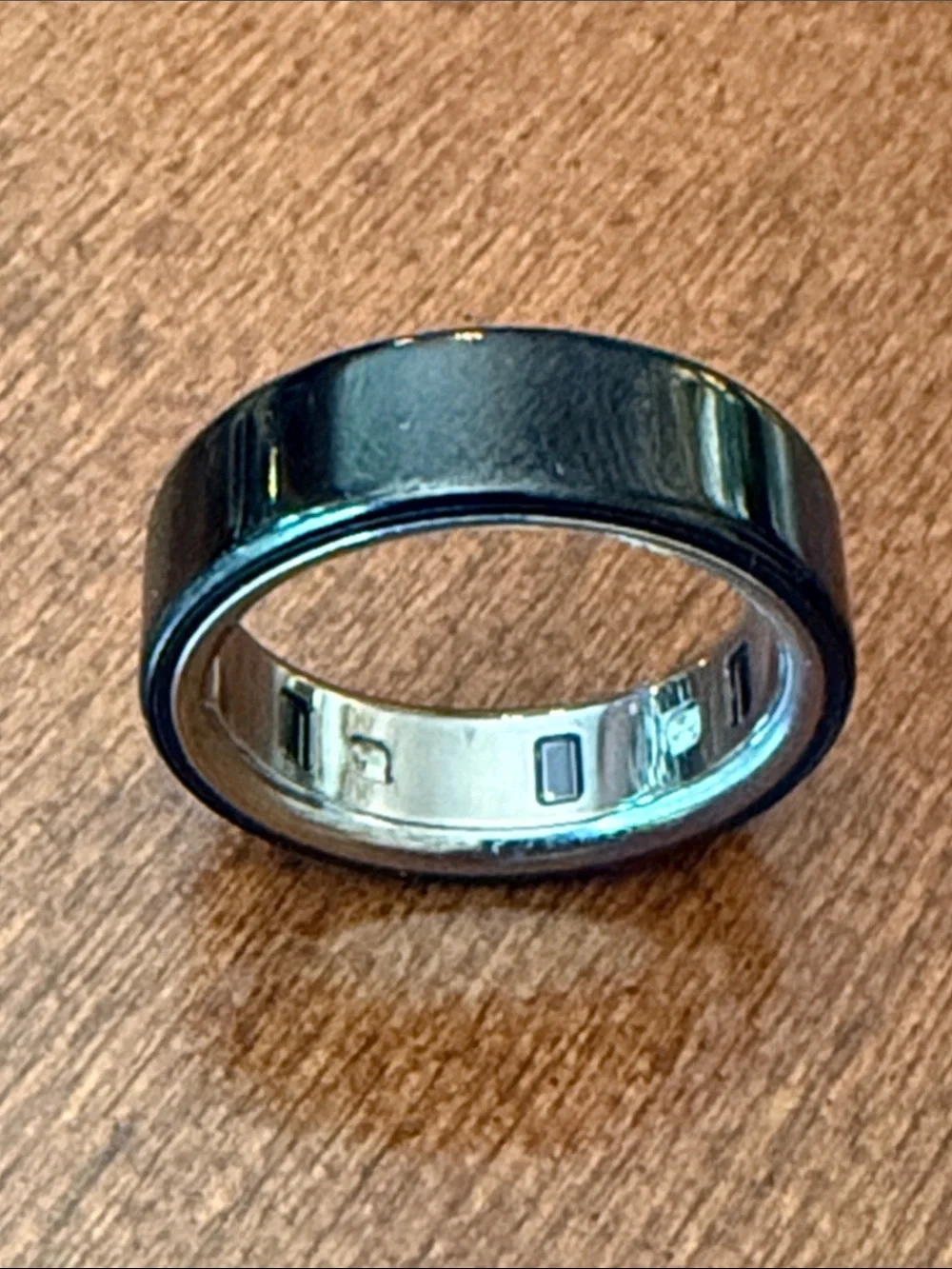 Oura Ring Men’s size 12 with chargers